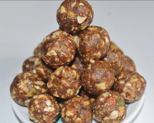 Fruit Cocktail Laddu